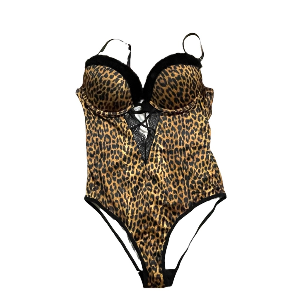 Spree Intimates leopard print bodysuit new size large
